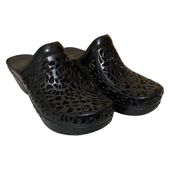 Dansko Pippa Molded Clog Shoe - Picture 1 of 8
